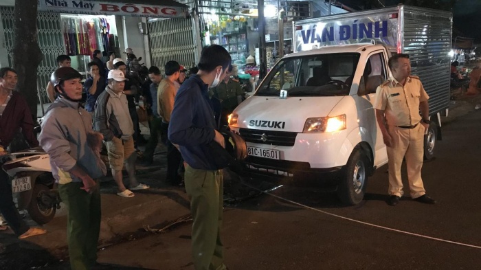 Tai nạn ở Lào Cai: Ngồi trước đầu xe tải, người phụ nữ bị cán tử vong 1