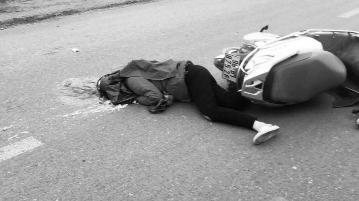 Bắc Giang: Ngã vào bánh sau xe ô tô chở công nhân, nữ 9X tử vong tại chỗ 1