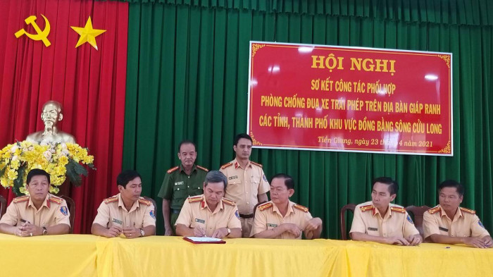 Đua xe trái phép bị bắt từ 2 lần sẽ lập hồ sơ xử lý hình sự 1